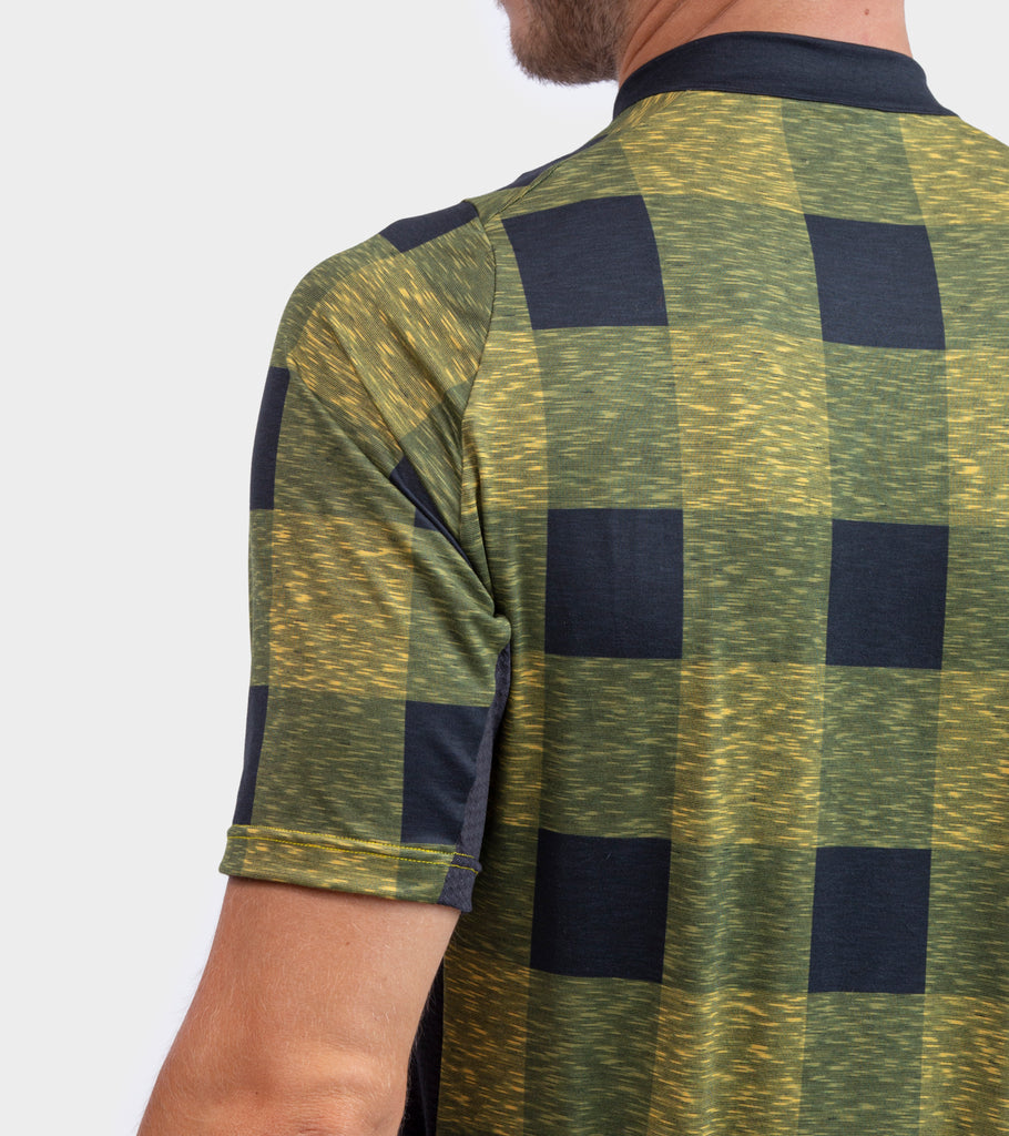 Men's Gravel Cycling Jersey in yellow check back view